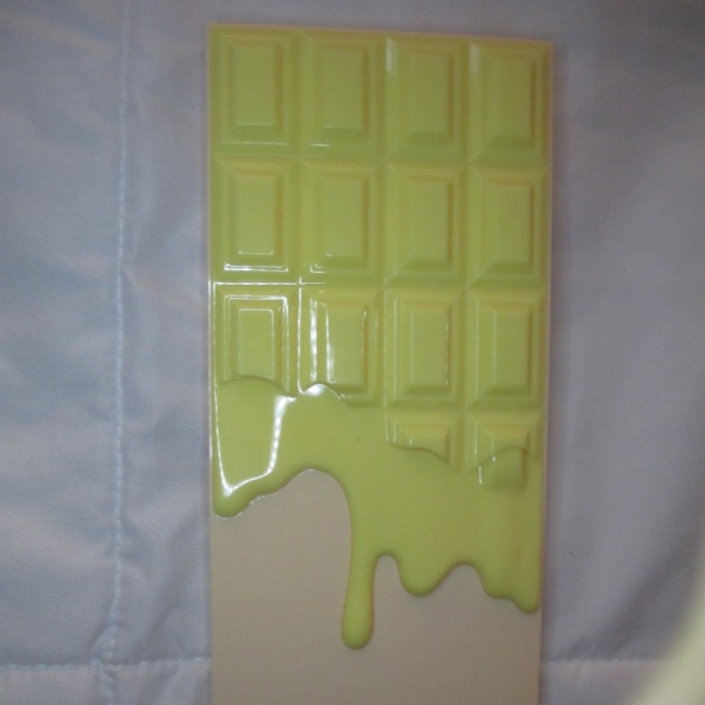 Lemon Drizzle Eyeshadow Palette